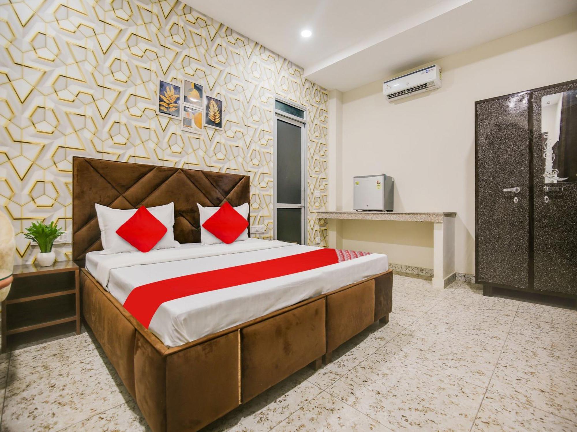 Hotel O Silver Sky Лудхиана Экстерьер фото